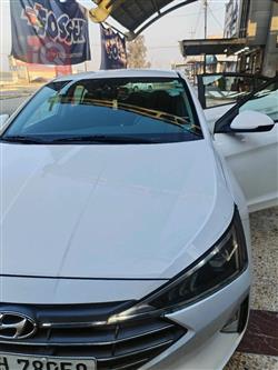 هیوندای ئەلەنترا